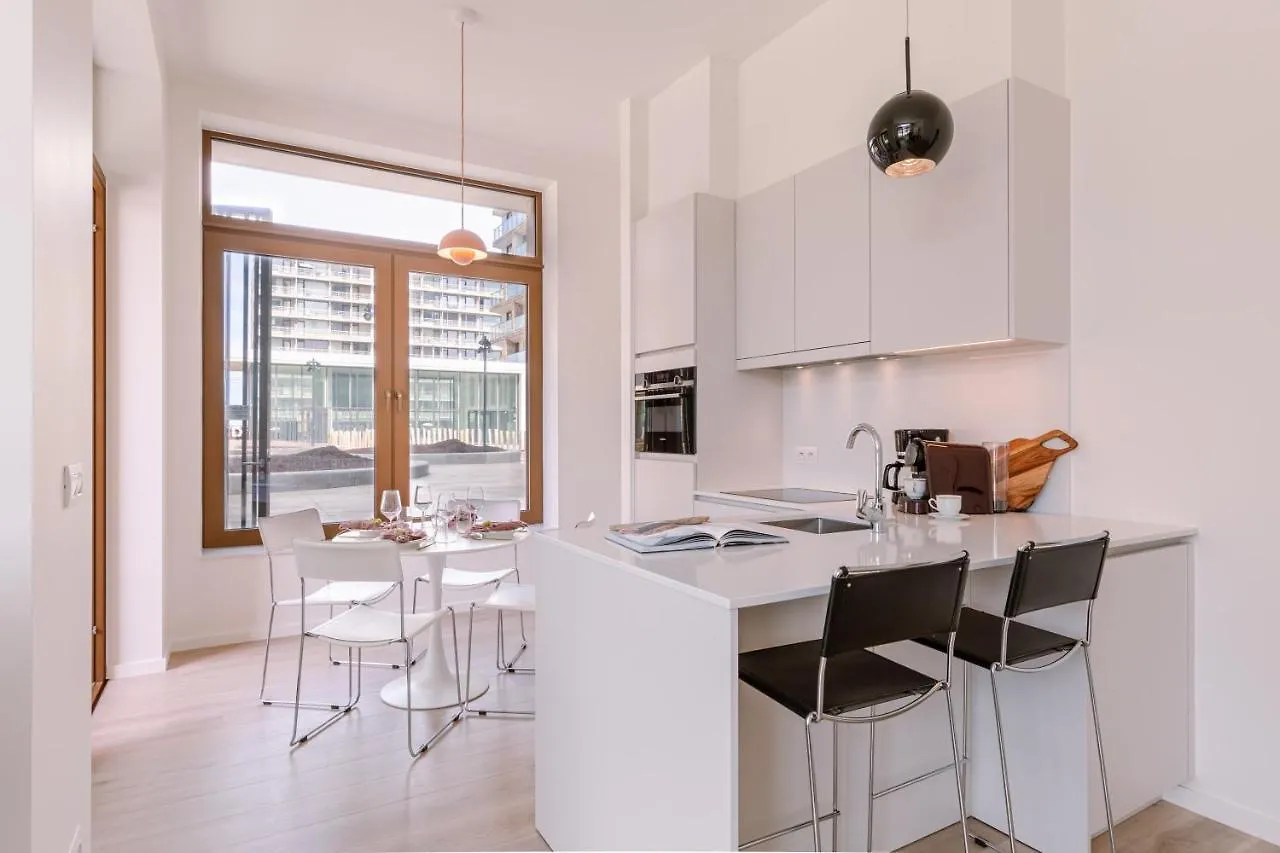 Beautiful And Bright Apartment With Terrace Oostende