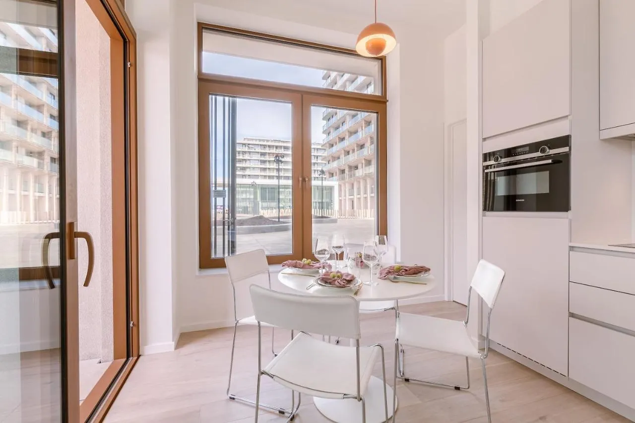 Beautiful And Bright Apartment With Terrace Oostende België
