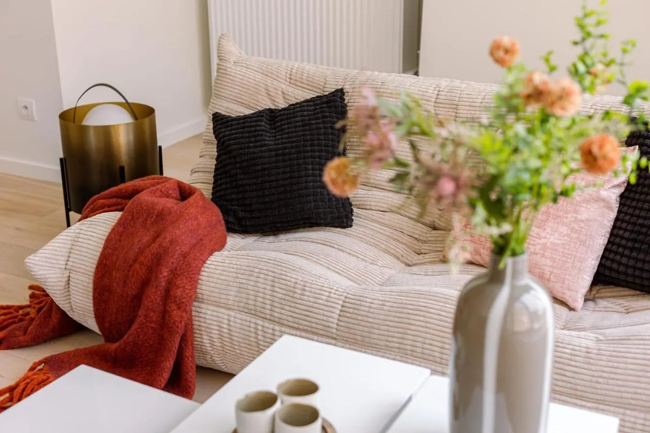 Beautiful And Bright Apartment With Terrace Oostende België